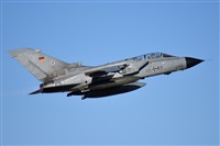 �Anonymous aviation photographer-AIRE.ORG. Click to see full size photo