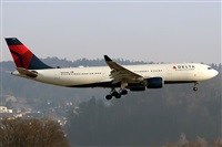 �C�sar Prieto. Click to see full size photo