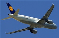 Adolfmalet-Spotters Barcelona-El Prat. Click to see full size photo
