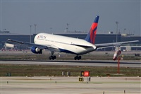 Jordi Rull Dalmau.Spotters BCN-El Prat. Click to see full size photo