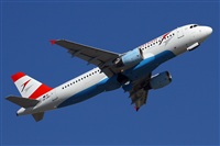 Adolfmalet-Spotters Barcelona-El Prat. Click to see full size photo