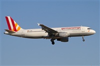 Jordi Rull Dalmau.Spotters BCN-El Prat. Click to see full size photo