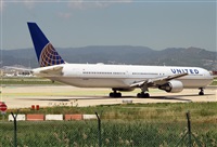 Jordi Rull Dalmau.Spotters BCN-El Prat. Click to see full size photo