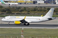 �Cele - Spotters BCN. Click to see full size photo