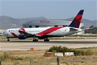 �Oscar Mart�nez spotter Barcelona el Prat. Click to see full size photo