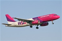 Jordi Rull Dalmau.Spotters BCN-El Prat. Click to see full size photo