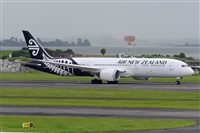 �Miguel A. �gueda Rguez.  (CANARY ISLANDS SPOTTING). Click to see full size photo