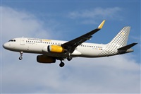 �Oscar Mart�nez spotter Barcelona el Prat. Click to see full size photo