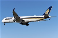 Adolfmalet-Spotters Barcelona-El Prat. Click to see full size photo