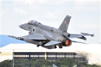 �Anonymous aviation photographer-AIRE.ORG. Click to see full size photo