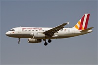 Jordi Rull Dalmau.Spotters BCN-El Prat. Click to see full size photo