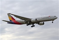 Jordi Rull Dalmau.Spotters BCN-El Prat. Click to see full size photo