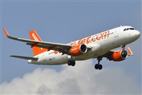 Gabriele Fontana - Tuscan Aviation. Click to see full size photo