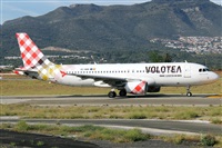 Manuel Fernandez. Click to see full size photo