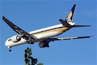 Adolfmalet-Spotters Barcelona-El Prat. Click to see full size photo