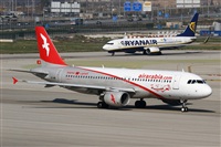 Adolfmalet-Spotters Barcelona-El Prat. Click to see full size photo