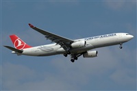 Adolfmalet-Spotters Barcelona-El Prat. Click to see full size photo