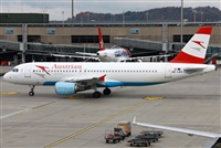 Jose Bornay - Spotters Barcelona - El Prat. Click to see full size photo