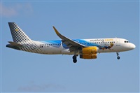 Jordi Rull Dalmau.Spotters BCN-El Prat. Click to see full size photo