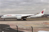 �Manuel Fernandez. Click to see full size photo