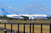 �Miguel A. �gueda Rguez.  (CANARY ISLANDS SPOTTING). Click to see full size photo