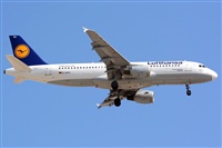 Adolfmalet-Spotters Barcelona-El Prat. Click to see full size photo