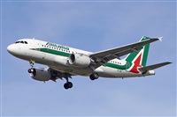 Jordi Rull Dalmau.Spotters BCN-El Prat. Click to see full size photo