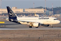 Gabriele Fontana - Tuscan Aviation. Click to see full size photo