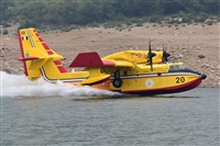 Anonymous aviation photographer-AIRE.ORG. Click to see full size photo