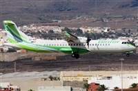 �Manuel Fernandez. Click to see full size photo