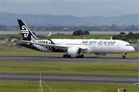 �Miguel A. �gueda Rguez.  (CANARY ISLANDS SPOTTING). Click to see full size photo