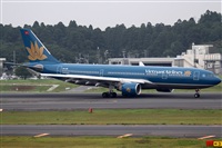 Rubn Gil - Noisy Spotters. Click to see full size photo