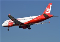 Adolfmalet-Spotters Barcelona-El Prat. Click to see full size photo