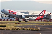 Ivn Cabrero. Spotters Mxico City. Click to see full size photo