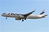 Adolfmalet-Spotters Barcelona-El Prat. Click to see full size photo
