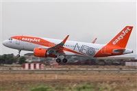 ©Alejandro Valero - LEVC Spotters. Click to see full size photo ©Alejandro Valero - LEVC Spotters. Click to see full size photo