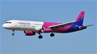 Jos Luis Moreno Menjbar - Plane Spotter Freelance. Click to see full size photo