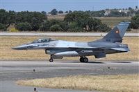 Anonymous aviation photographer-AIRE.ORG. Click to see full size photo