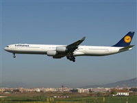 Jorge Medina - Spotters Barcelona - El Prat. Click to see full size photo