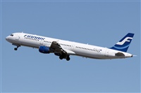 Adolfmalet-Spotters Barcelona-El Prat. Click to see full size photo