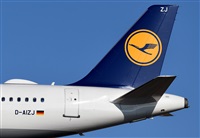 Adolfmalet-Spotters Barcelona-El Prat. Click to see full size photo