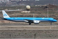 Alfonso Sols - Asociacin Canary Islands Spotting. Click to see full size photo