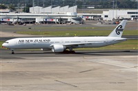 �C�sar Prieto. Click to see full size photo