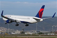 Adolfmalet-Spotters Barcelona-El Prat. Click to see full size photo