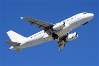 Jordi Rull Dalmau.Spotters BCN-El Prat. Click to see full size photo