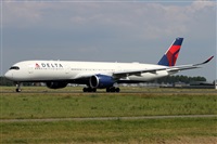 Alfonso Sols - Asociacin Canary Islands Spotting. Click to see full size photo