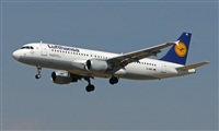 Pere  Escala - Spotters Barcelona-El Prat. Click to see full size photo