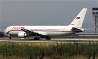 Adolfmalet-Spotters Barcelona-El Prat. Click to see full size photo
