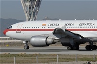 Adolfmalet-Spotters Barcelona-El Prat. Click to see full size photo