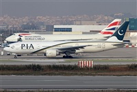 Jos Miguel Bernases - Noisy Spotters. Click to see full size photo